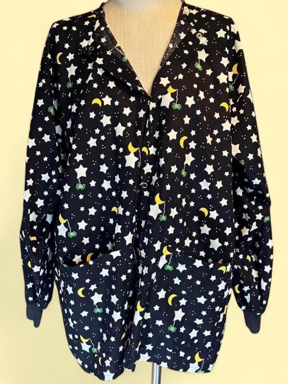 ⭐️Tafford Black Scrub Shirt with White Star & Moon Print • Nightshirt • Vintage